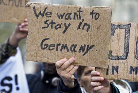 «Альтернатива для Германии»: Из-за притока людей с иными ценностями может н ...