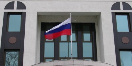 Молдавия высылает пять российских дипломатов