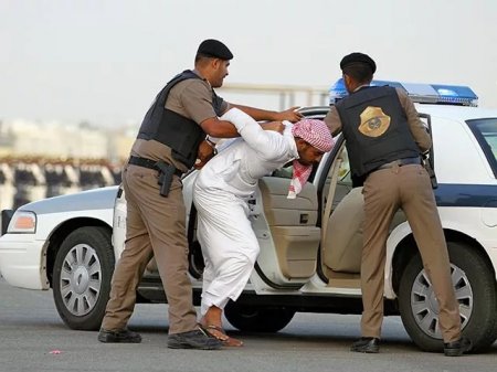 По некоторым сведениям, в Саудовской Аравии при задержании был застрелен принц 