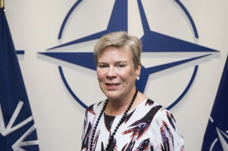 «Вам нужно сделать очень многое»: заместитель генсека НАТО поставила Украину на место