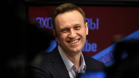 Навальнисты так и не научились записывать аудиофейки – опять попались на вбросе о конституционных поправках